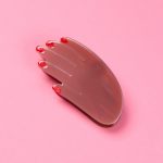 coucou suzette hair claw black hand