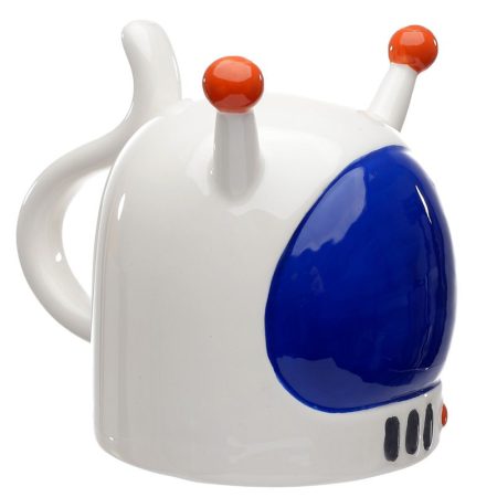 ceramic mug upside down astronaut spaceman helmet
