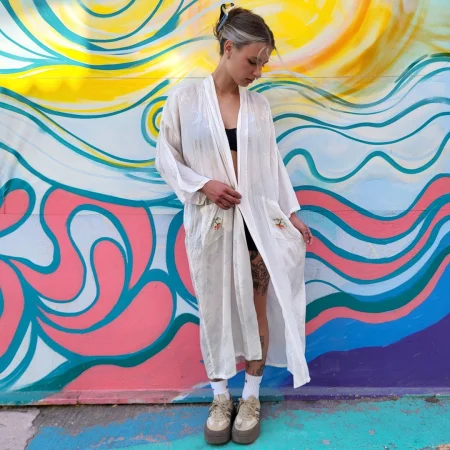 Vintage White Embroidery Kimono M