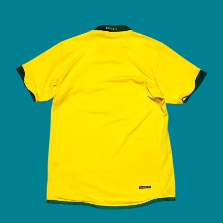 Vintage BRAZIL x NIKE 2006-2008 Home Jersey S