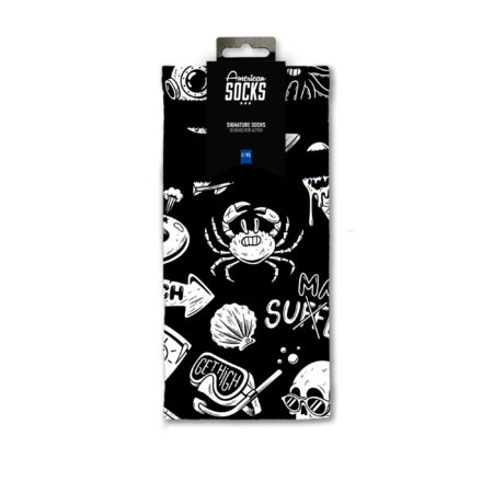 american socks mid high signature καλτσες. Καλτσες μαυρες με ασπρα σχεδια. τα σχεδια ειναι σχετικα με την παραλια οπως κοχυλι, καβουρι, μασκα καταδυσης φοινικας, παγωτο και αλλα.