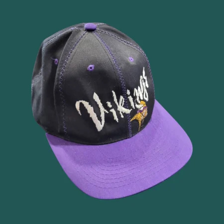 Vintage MINNESOTA VIKINGS NFL Snapback Cap