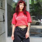 Vintage KARL KANI Red Signature Logo T-Shirt XS-S
