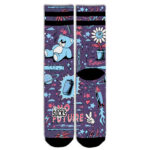 Κάλτσες american socks signature mid high σε χρώμα μωβ με γαλάζια σχεδια. αρκουδάκι, πλανήτες, αστέρια και άλλα.
